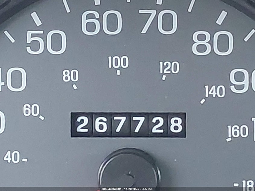 2005 Mercury Grand Marquis Gs VIN: 2MEFM74W85X674135 Lot: 43763601