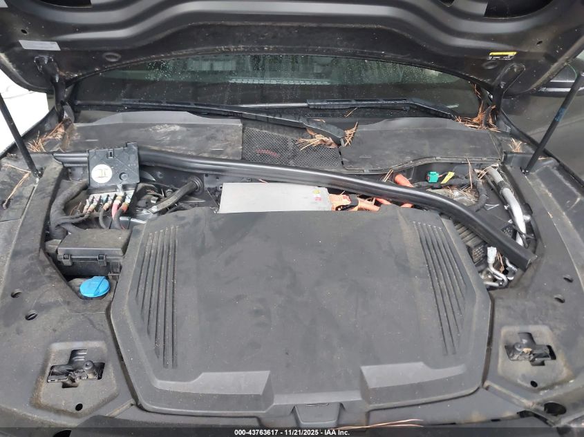 2019 Audi E-Tron Premium Plus VIN: WA1VAAGE8KB006365 Lot: 43763617