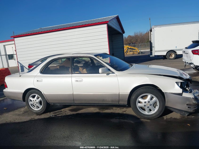 1996 Lexus Es 300 VIN: JT8BF12G7T0170138 Lot: 43763689