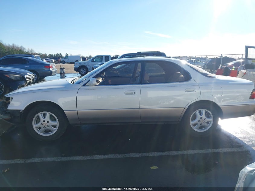 1996 Lexus Es 300 VIN: JT8BF12G7T0170138 Lot: 43763689