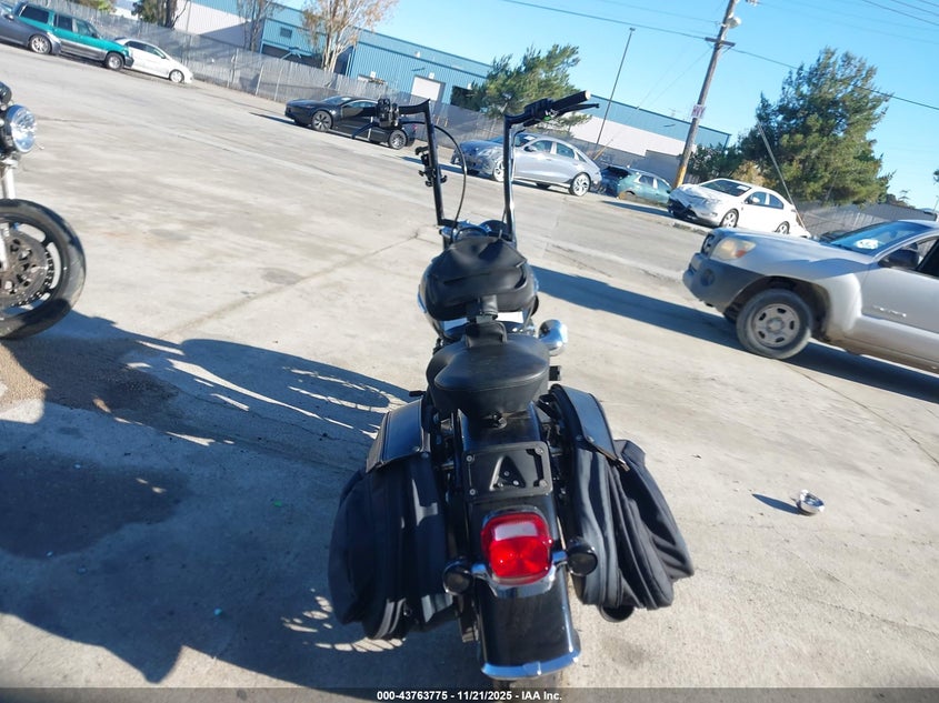 2018 Harley-Davidson Flhcs Heritage Classic 114 VIN: 1HD1YBK35JC076649 Lot: 43763775