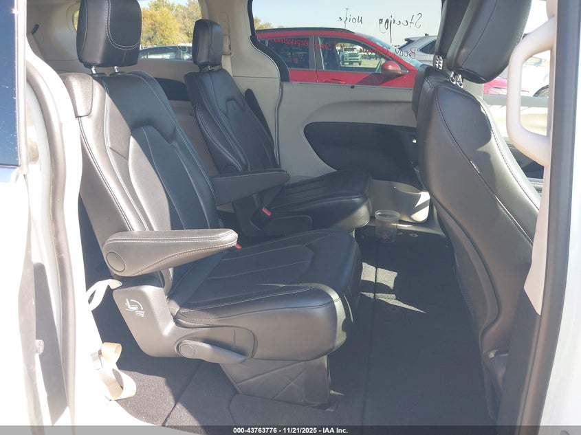 2024 Chrysler Pacifica Touring L VIN: 2C4RC1BG8RR116502 Lot: 43763776