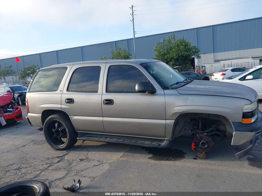 2002 Chevrolet Tahoe C1500 VIN: 1GNEC13T32J275665 Lot: 43763815