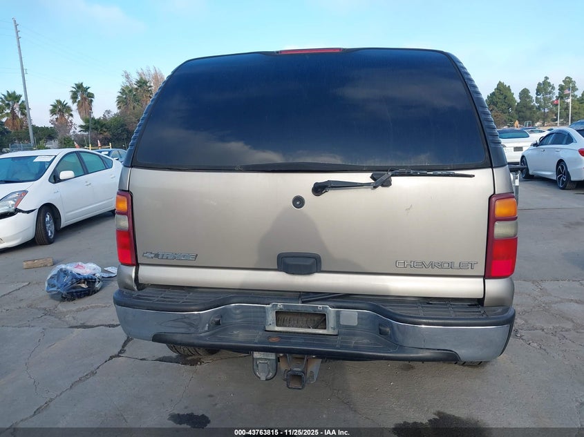 2002 Chevrolet Tahoe C1500 VIN: 1GNEC13T32J275665 Lot: 43763815