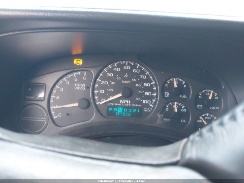 2002 Chevrolet Tahoe C1500 VIN: 1GNEC13T32J275665 Lot: 43763815