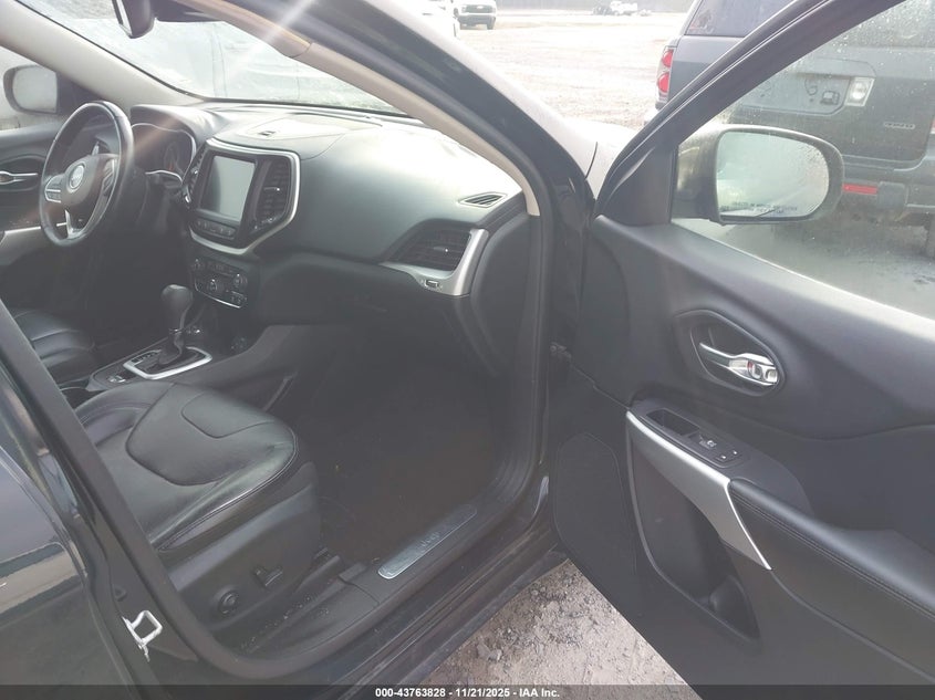 1C4PJMJS6HW634795 2017 JEEP CHEROKEE photo no. 5