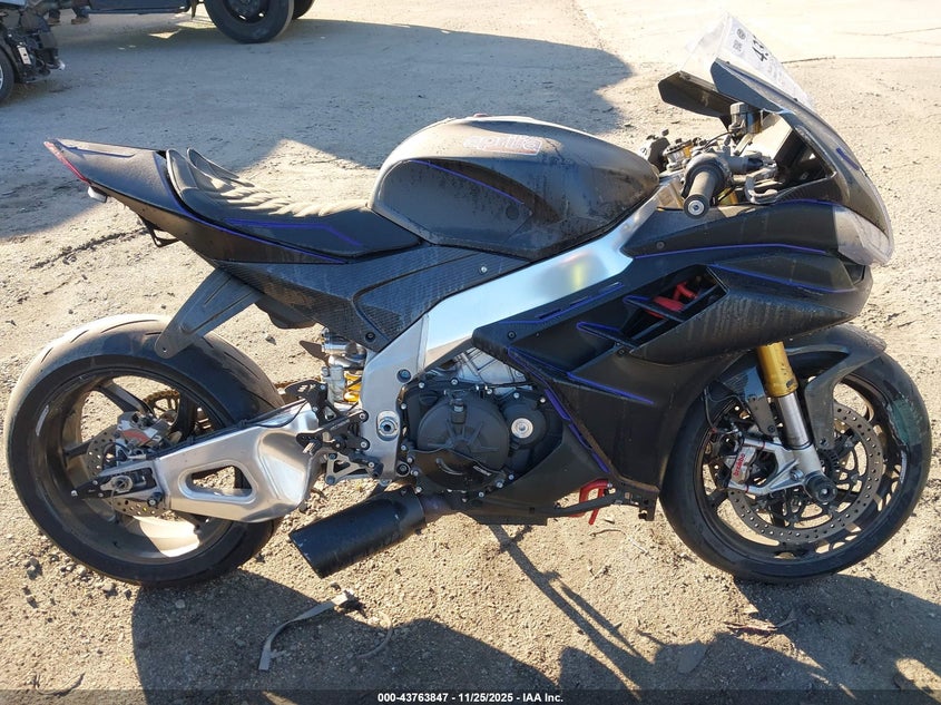 2023 Aprilia Rsv4 1100 VIN: ZD4KYUA00PS000655 Lot: 43763847