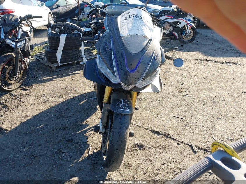 ZD4KYUA00PS000655 2023 APRILIA RSV photo no. 5
