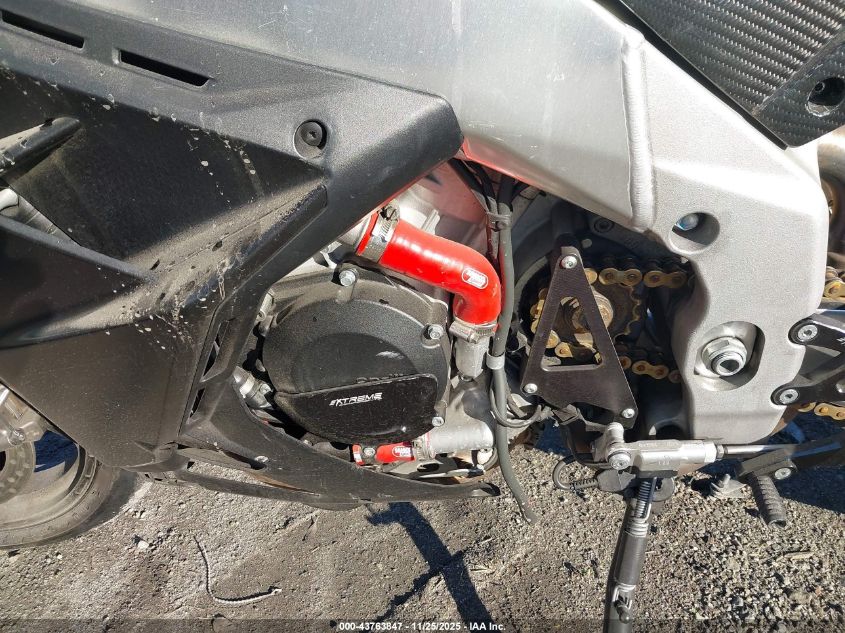 2023 Aprilia Rsv4 1100 VIN: ZD4KYUA00PS000655 Lot: 43763847