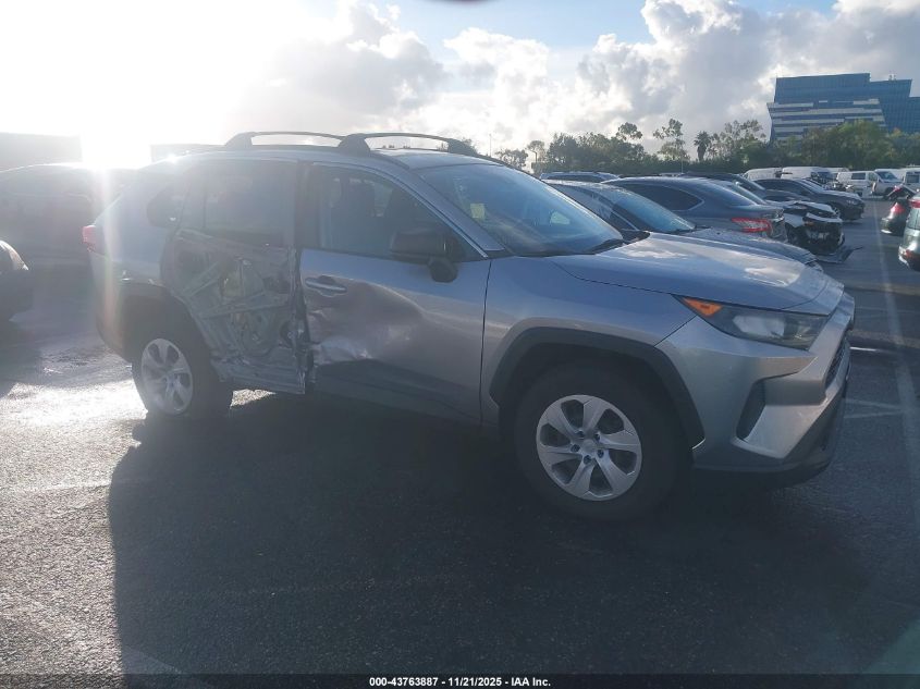TOYOTA RAV4 LE
