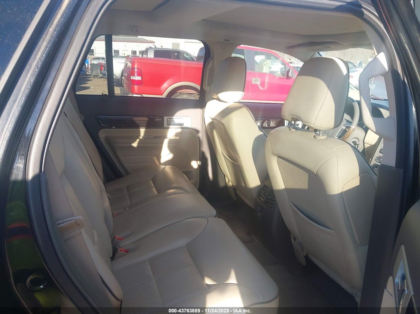 2008 Lincoln Mkx VIN: 2LMDU88C68BJ13805 Lot: 43763889