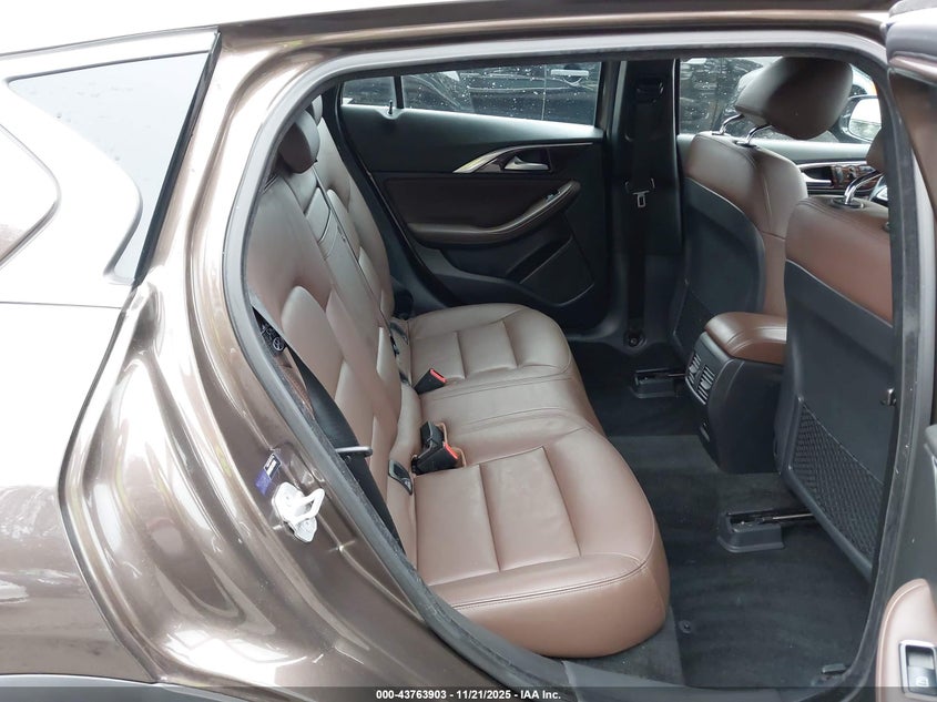 2017 Infiniti Qx30 Premium VIN: SJKCH5CR4HA031204 Lot: 43763903