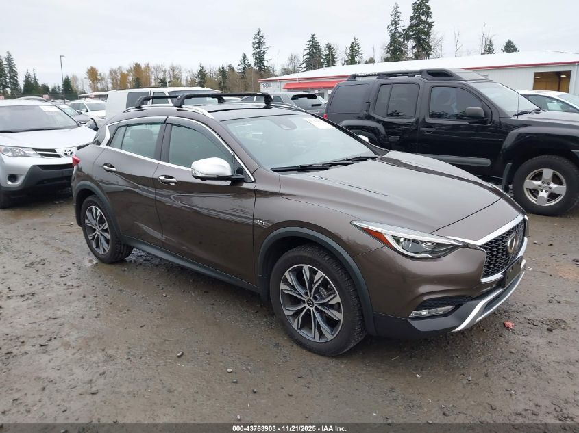 INFINITI QX30 PREMIUM