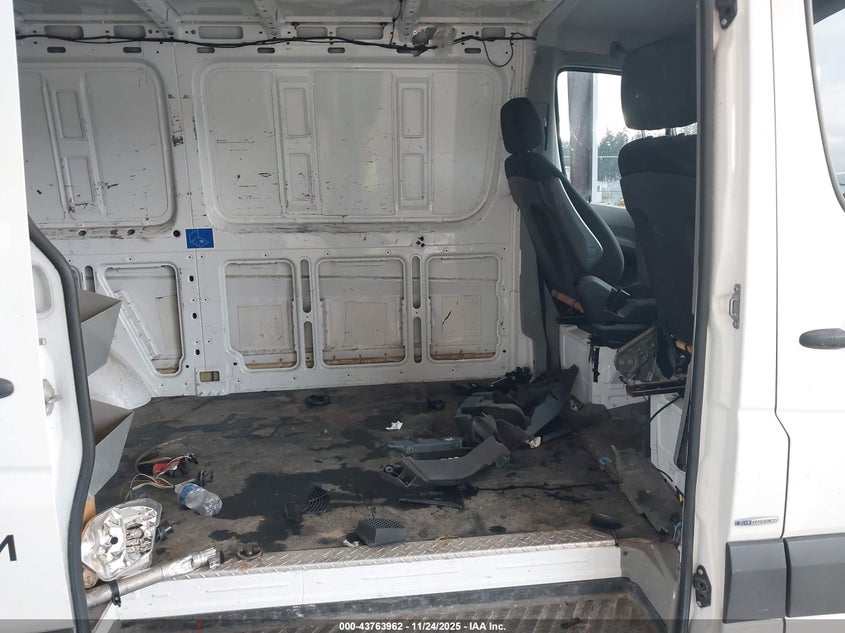 2016 Mercedes-Benz Sprinter 2500 Normal Roof VIN: WD3PE7DD3GP320558 Lot: 43763962