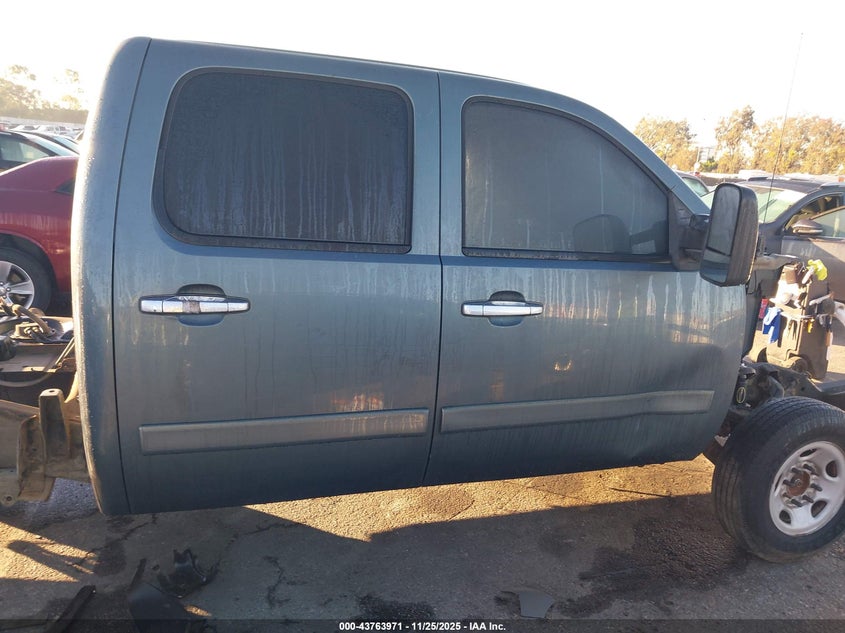 2008 Chevrolet Silverado 2500Hd Ltz VIN: 1GCHK23628F195715 Lot: 43763971