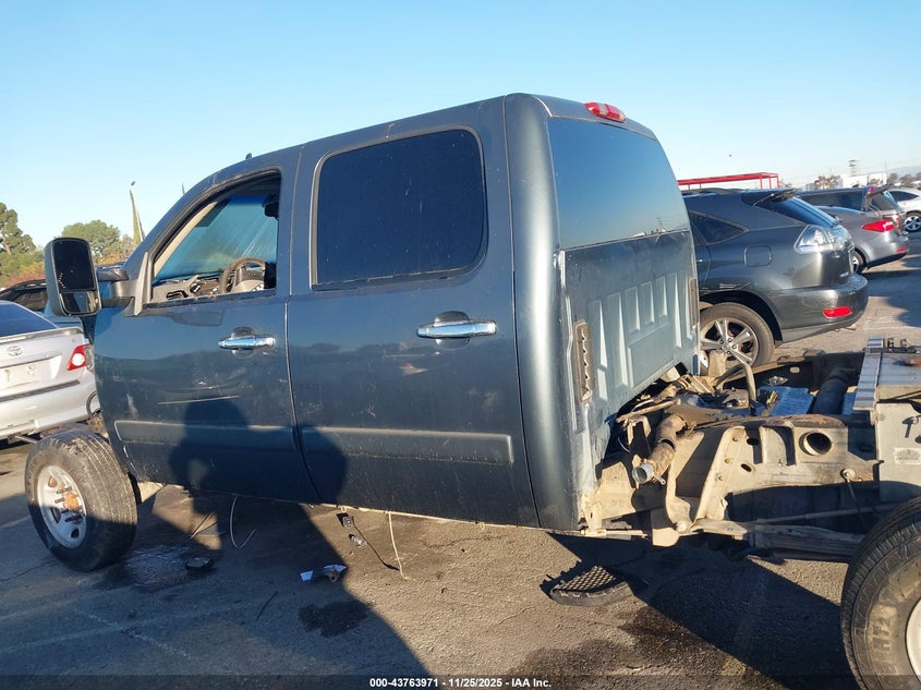 2008 Chevrolet Silverado 2500Hd Ltz VIN: 1GCHK23628F195715 Lot: 43763971