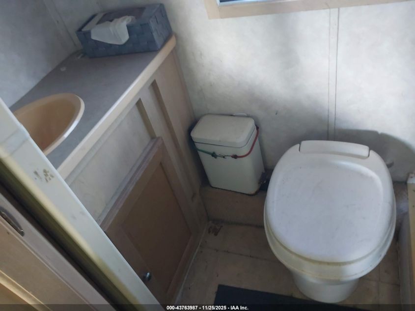 2003 Dodge Sprinter Van 2500 Super High Ceiling VIN: WD2YD742835560009 Lot: 43763987