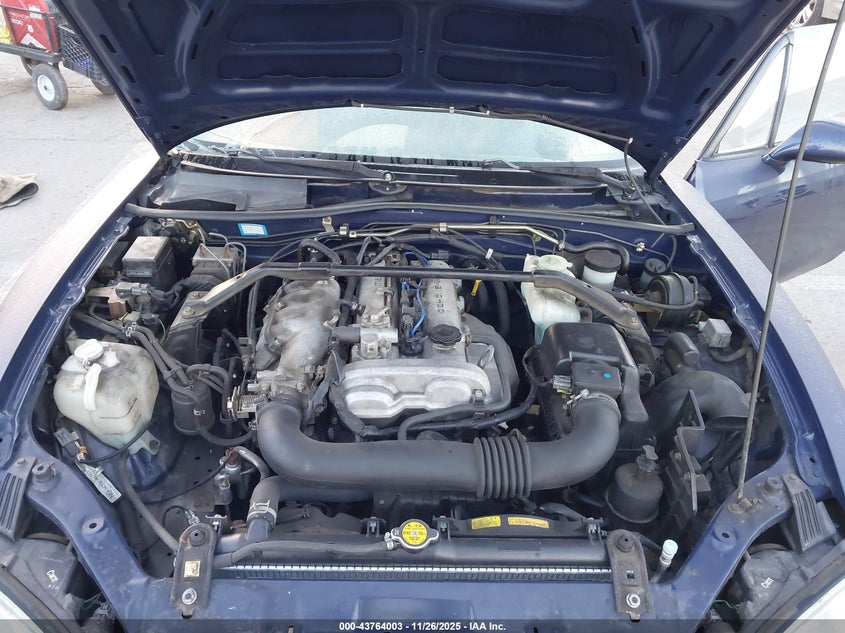 2001 Mazda Mx-5 Miata Ls/Special Edition VIN: JM1NB353610206770 Lot: 43764003