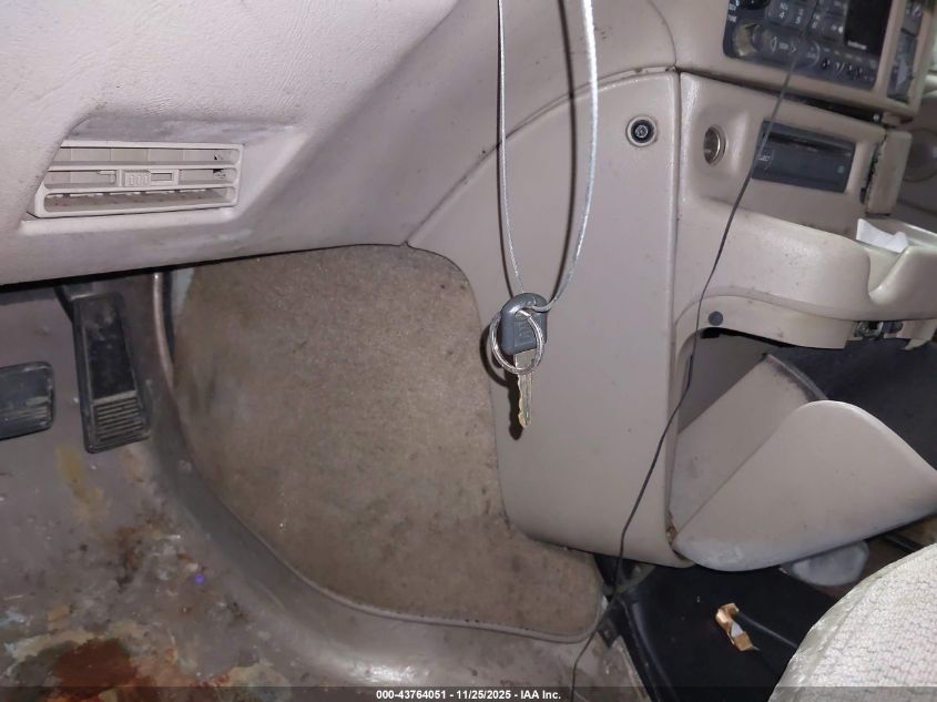 2000 GMC Safari Sl VIN: 1GKDM19W7YB522096 Lot: 43764051