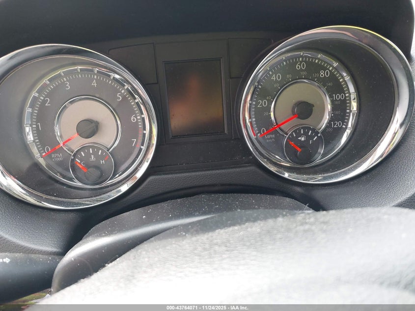 2014 Chrysler Town & Country Touring-L VIN: 2C4RC1CG7ER425757 Lot: 43764071