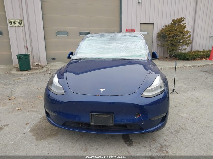 2022 Tesla Model Y Performance Dual Motor All-Wheel Drive VIN: 7SAYGDEFXNF375957 Lot: 43764085
