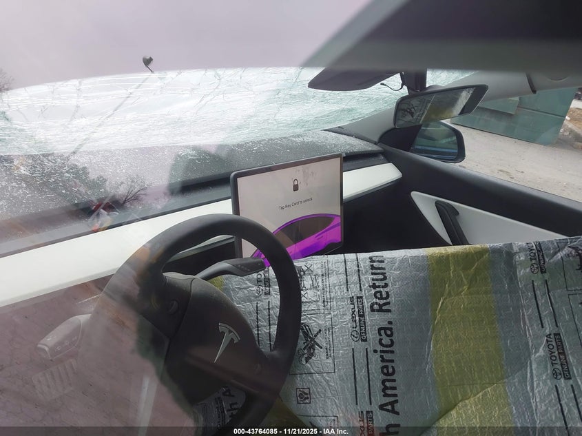 2022 Tesla Model Y Performance Dual Motor All-Wheel Drive VIN: 7SAYGDEFXNF375957 Lot: 43764085