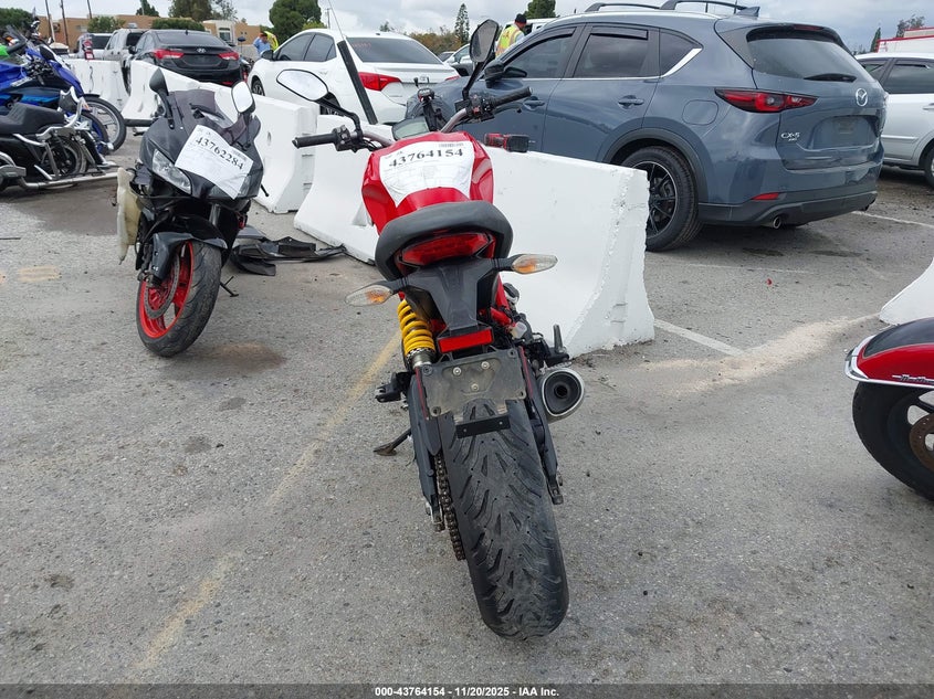 2017 Ducati Monster 797 VIN: ZDMMADBM3HB001797 Lot: 43764154