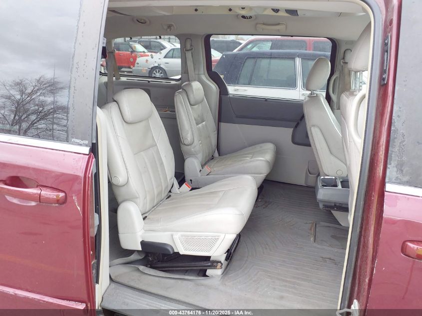 2008 Chrysler Town & Country Touring VIN: 2A8HR54P58R657643 Lot: 43764176