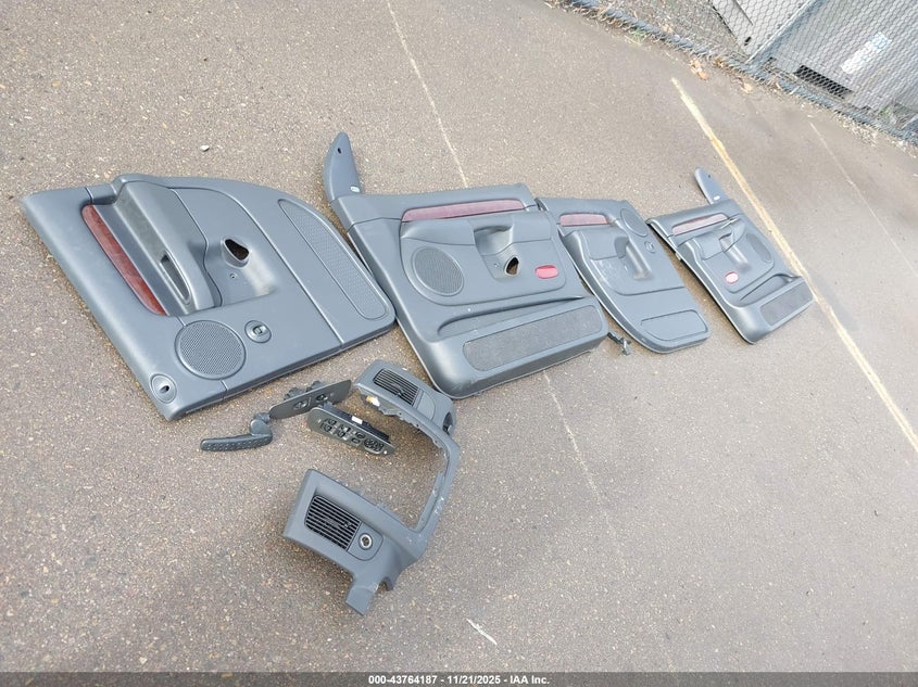 2002 Dodge Ram 1500 St VIN: 1D7HA18Z72S619653 Lot: 43764187