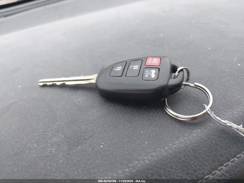 2015 Toyota Corolla Le Plus VIN: 5YFBURHE6FP192380 Lot: 43764196