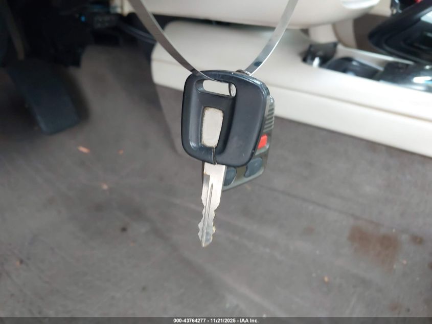 1999 Lincoln Continental VIN: 1LNHM97VXXY703416 Lot: 43764277