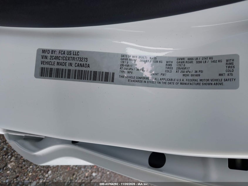 2C4RC1CGXTR173273 2026 CHRYSLER VOYAGER photo no. 5