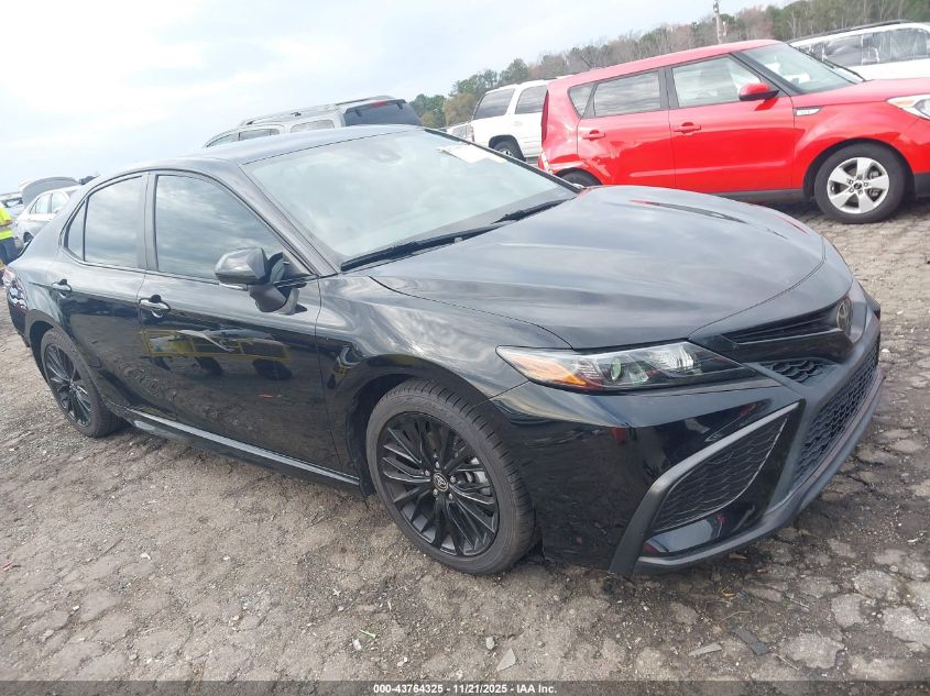TOYOTA CAMRY SE NIGHTSHADE EDITION