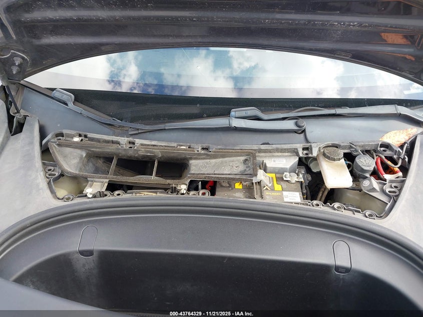 2019 Tesla Model 3 Long Range/Performance VIN: 5YJ3E1EBXKF191736 Lot: 43764329