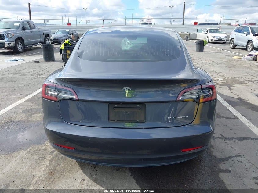2019 Tesla Model 3 Long Range/Performance VIN: 5YJ3E1EBXKF191736 Lot: 43764329