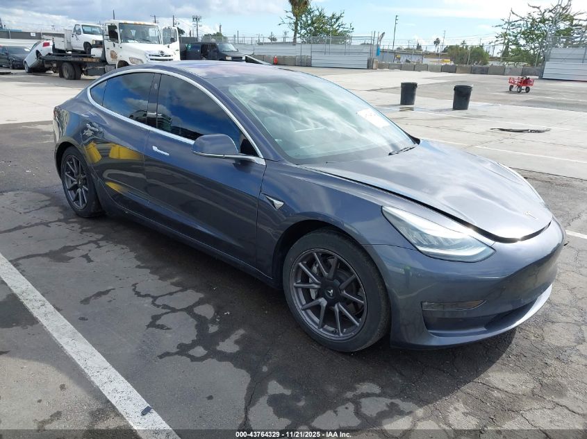 TESLA MODEL 3 LONG RANGE/PERFORMANCE