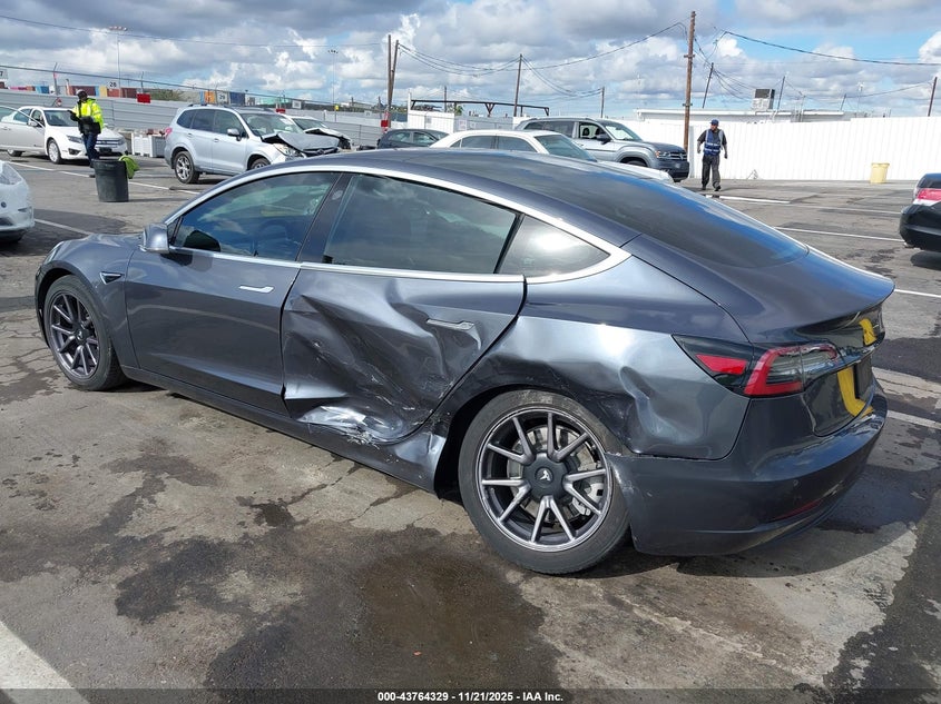 2019 Tesla Model 3 Long Range/Performance VIN: 5YJ3E1EBXKF191736 Lot: 43764329