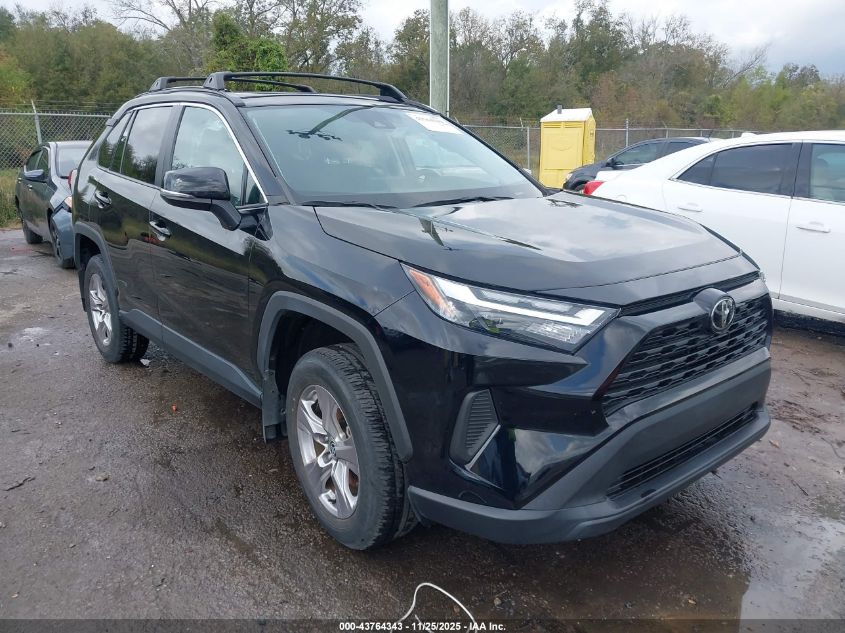 TOYOTA RAV4 XLE