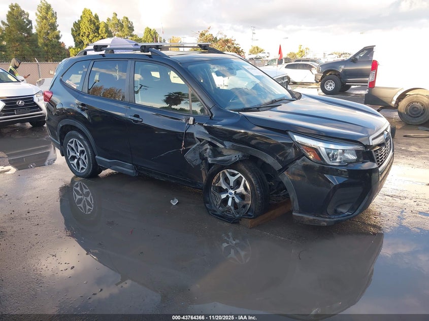 SUBARU FORESTER PREMIUM