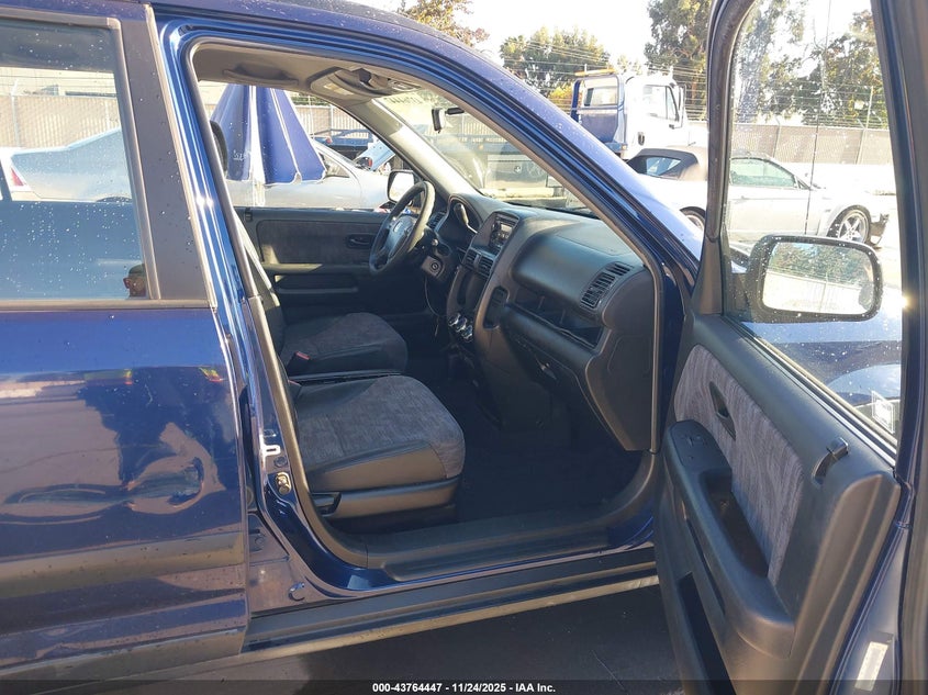 JHLRD78412C053046 2002 HONDA CR-V photo no. 5