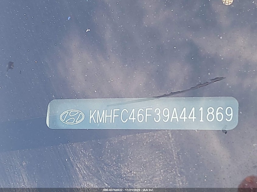 2009 Hyundai Azera Limited VIN: KMHFC46F39A441869 Lot: 43764532