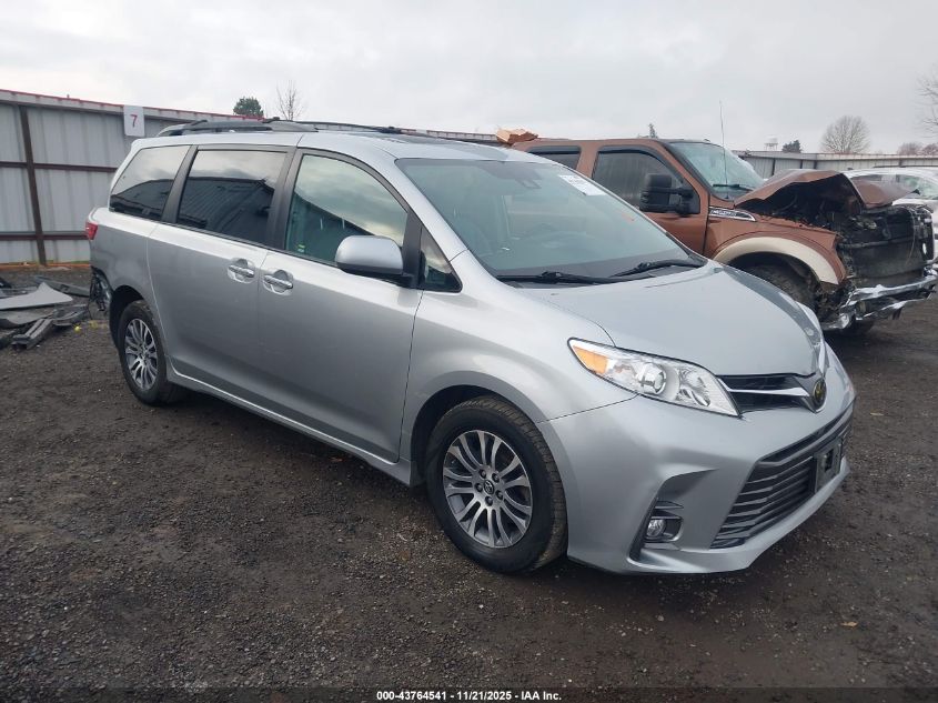 TOYOTA SIENNA XLE 8 PASSENGER