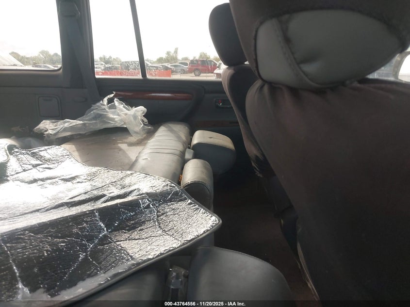 2001 Lexus Lx 470 VIN: JTJHT00W813503335 Lot: 43764556