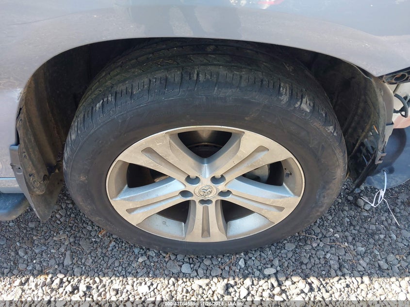 2008 Toyota Highlander Sport VIN: JTEES43A282105209 Lot: 43764559