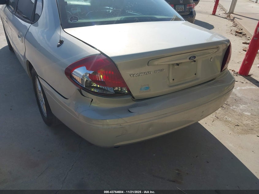 2004 Ford Taurus Ses VIN: 1FAFP55U34G121137 Lot: 43764604