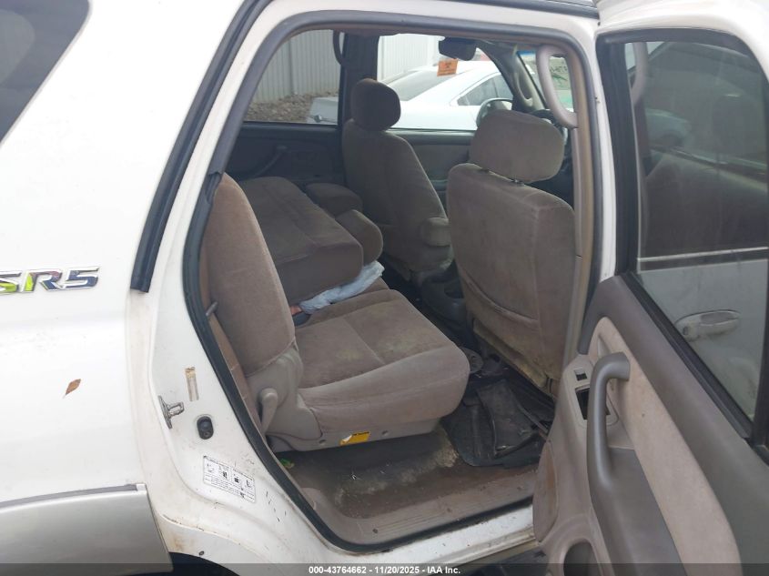 2004 Toyota Sequoia Sr5 V8 VIN: 5TDZT34A04S235004 Lot: 43764662