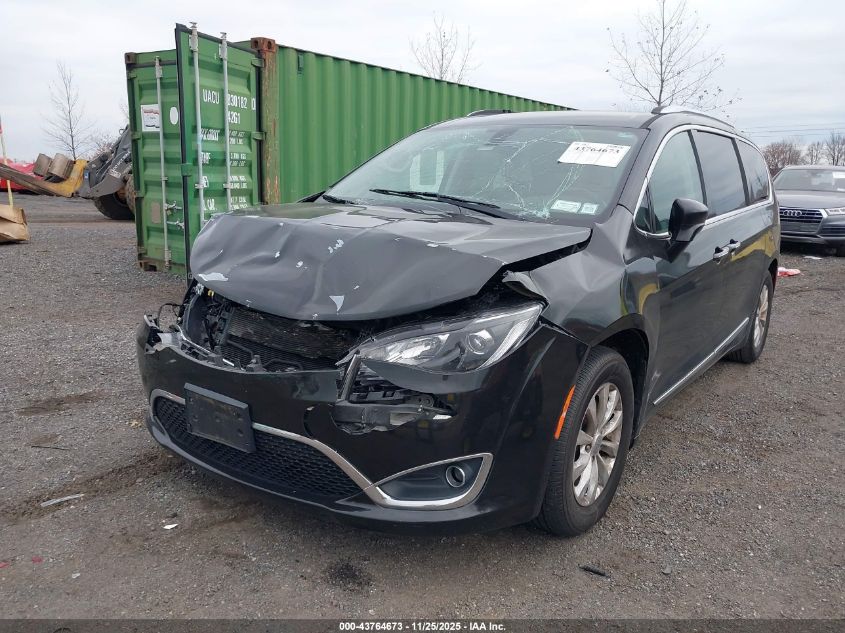2019 Chrysler Pacifica Touring L VIN: 2C4RC1BG2KR541347 Lot: 43764673