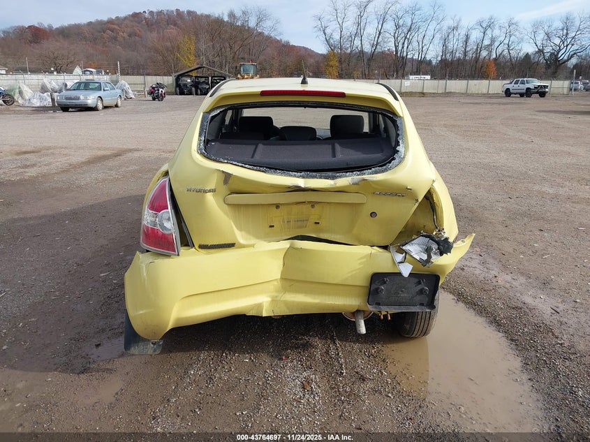 2009 Hyundai Accent Gs VIN: KMHCM36CX9U115324 Lot: 43764697