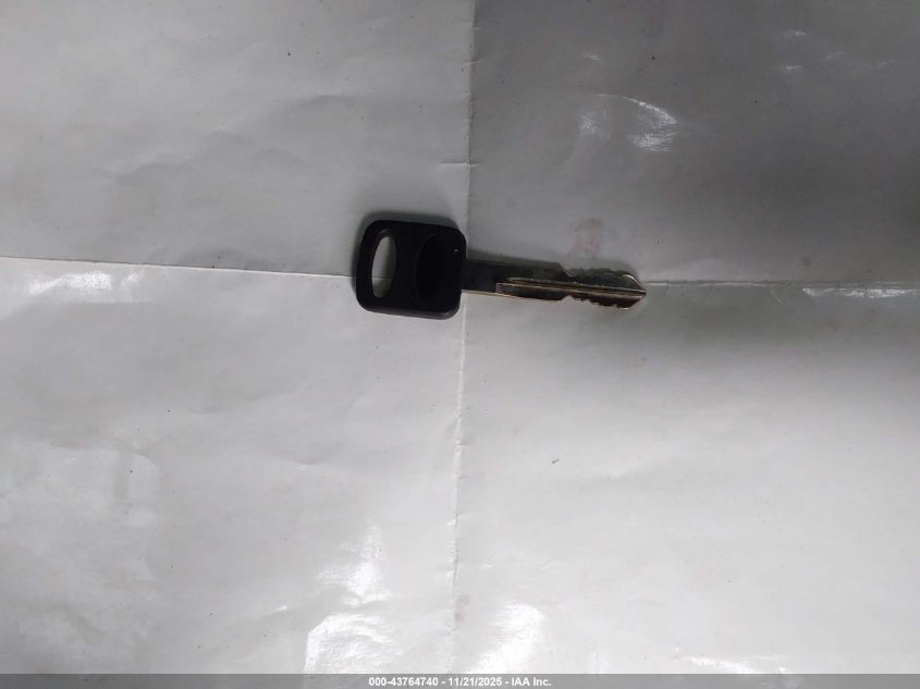 2000 Ford F-250 Lariat/Xl/Xlt VIN: 1FTNX21L8YEE23865 Lot: 43764740