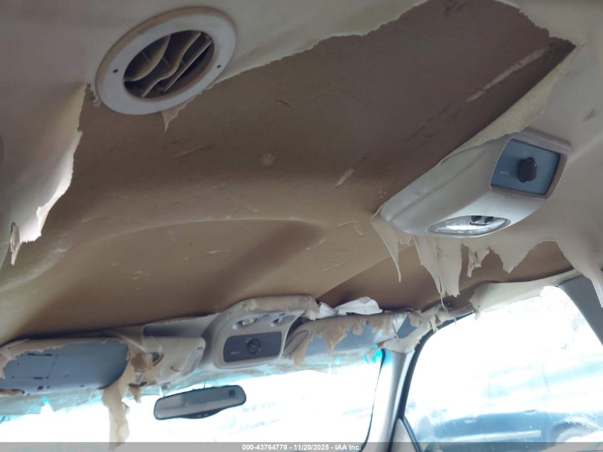 2000 Chevrolet Tahoe All New Ls VIN: 1GNEC13T8YJ208682 Lot: 43764778